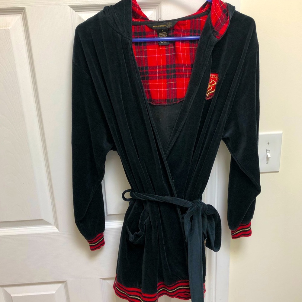 2/$40 Rocaware Robe